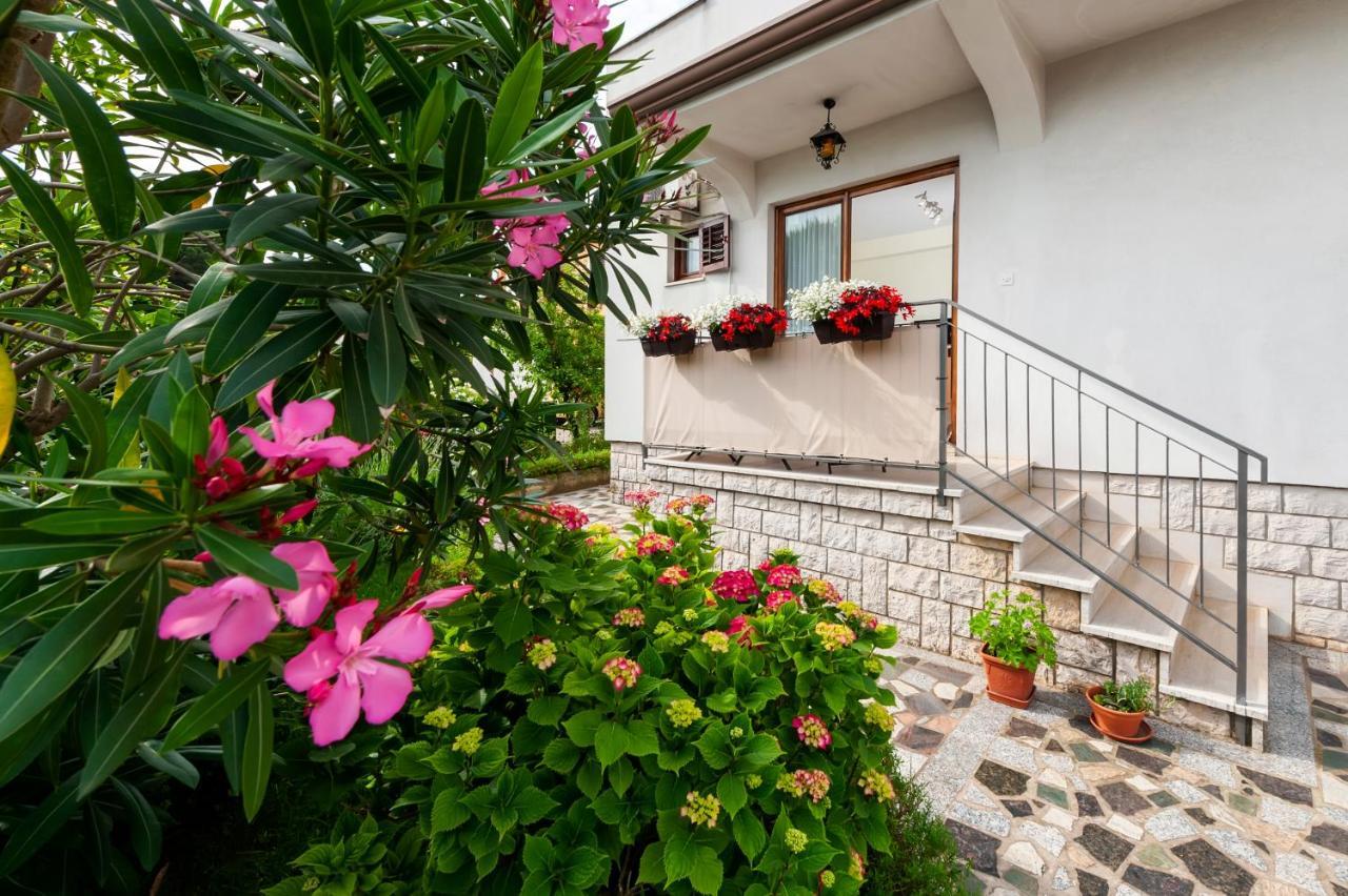 Apartments Sandra Rovinj Bagian luar foto