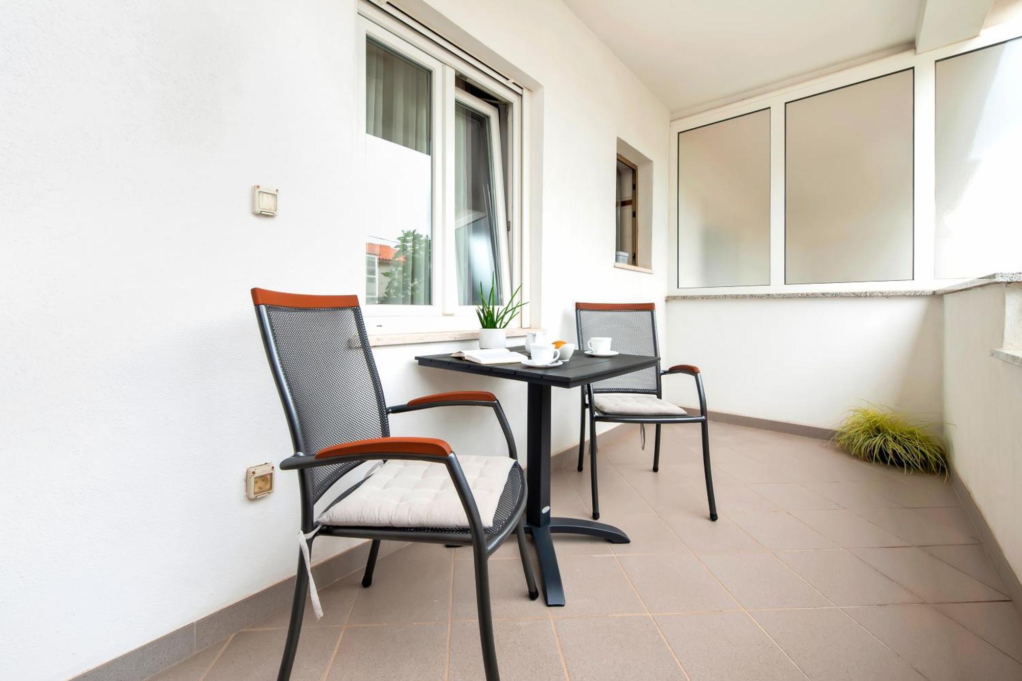 Apartments Sandra Rovinj Bagian luar foto