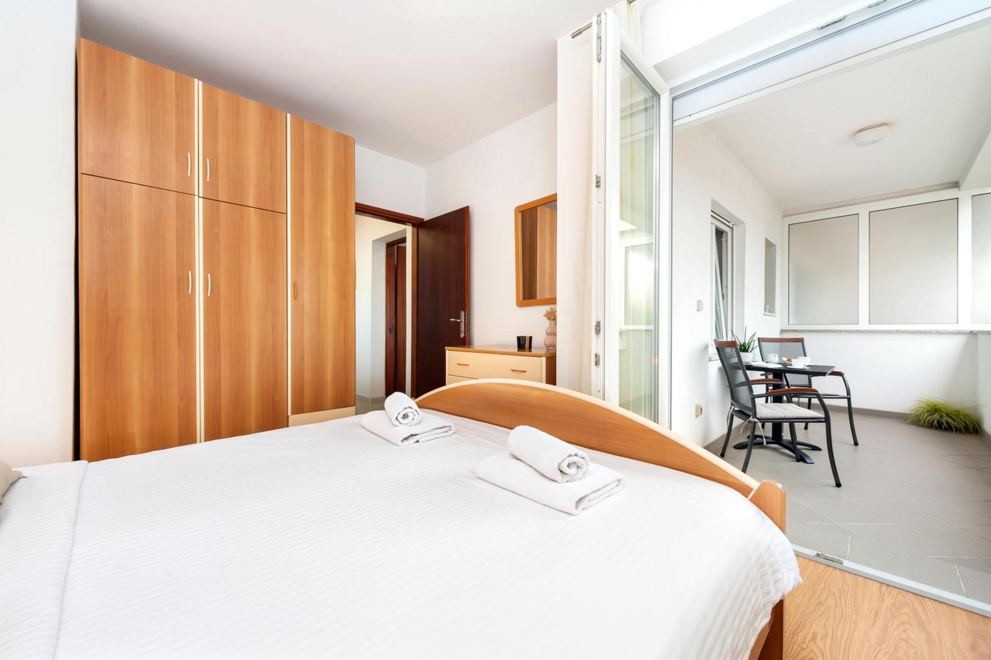 Apartments Sandra Rovinj Bagian luar foto