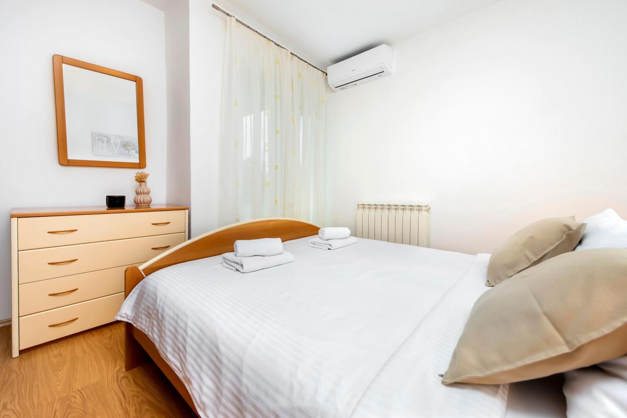 Apartments Sandra Rovinj Bagian luar foto