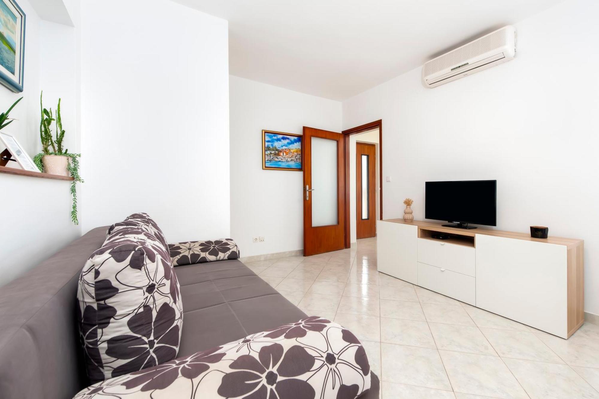Apartments Sandra Rovinj Bagian luar foto