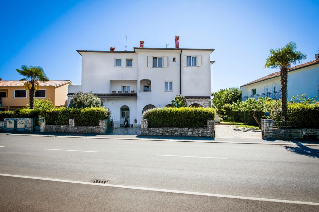 Apartments Sandra Rovinj Bagian luar foto